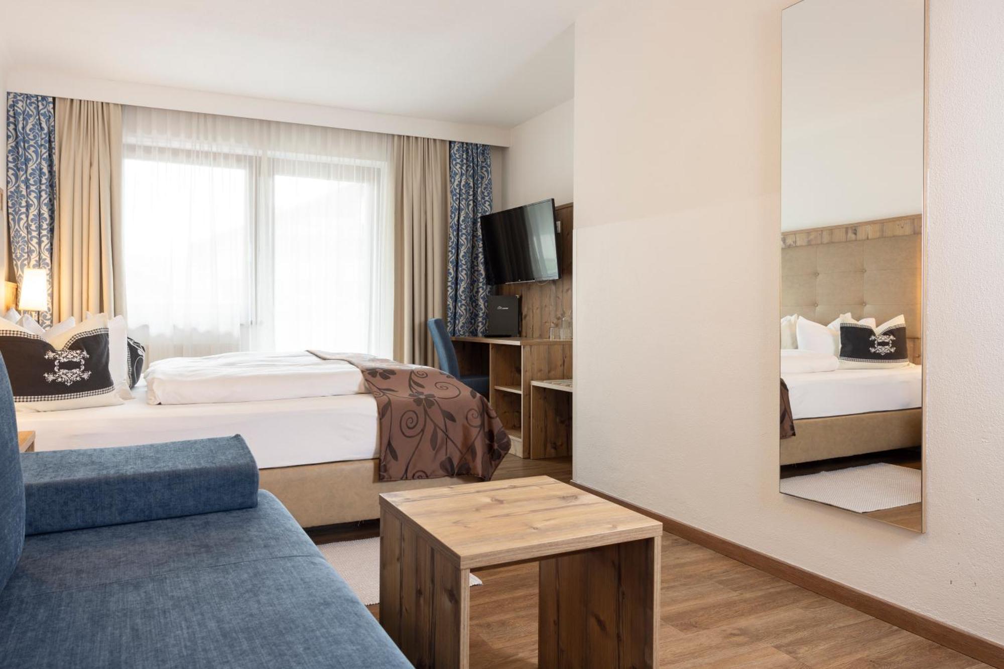 Hotel Alphof Stubaital Fulpmes Extérieur photo
